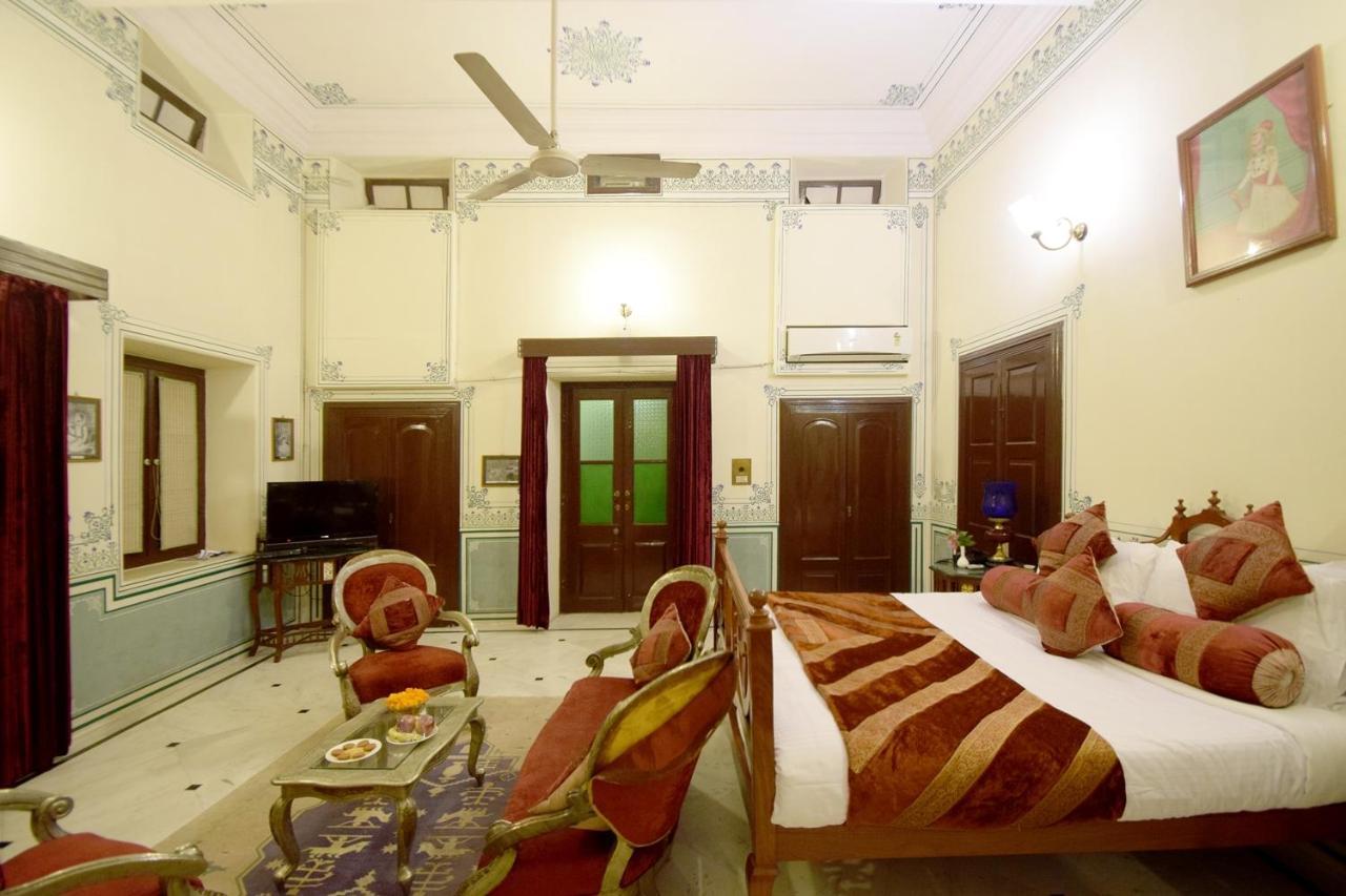 Hari Mahal Palace By Pachar Group Hotell Jaipur Exteriör bild